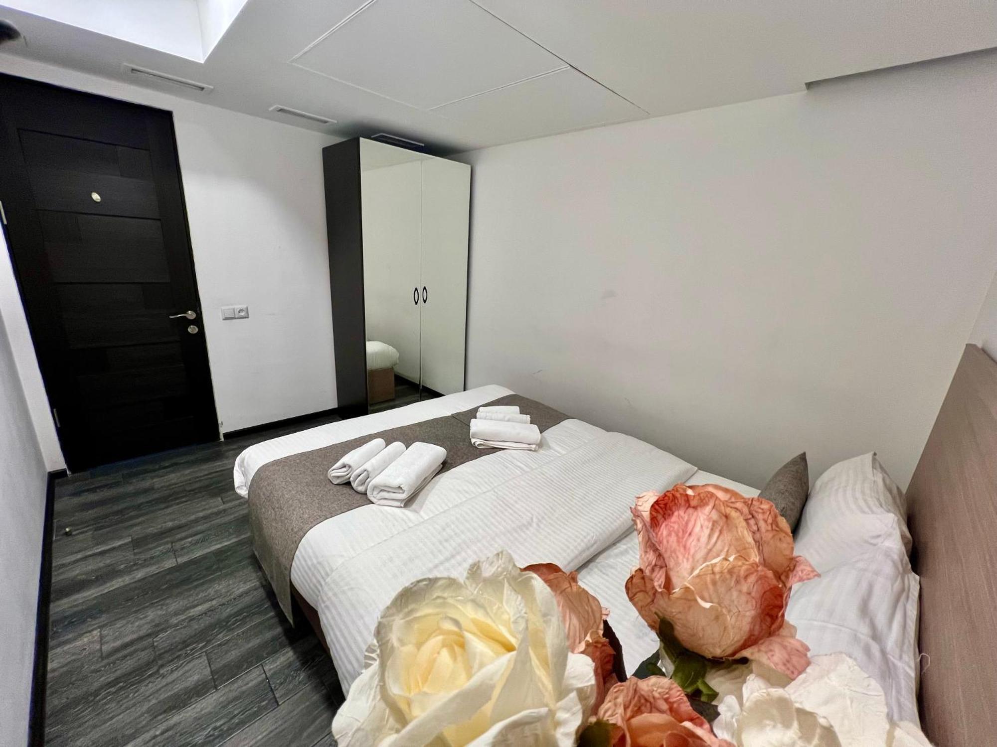 Yvn Tumanyan Apart-Hotel Jerevan Eksteriør bilde
