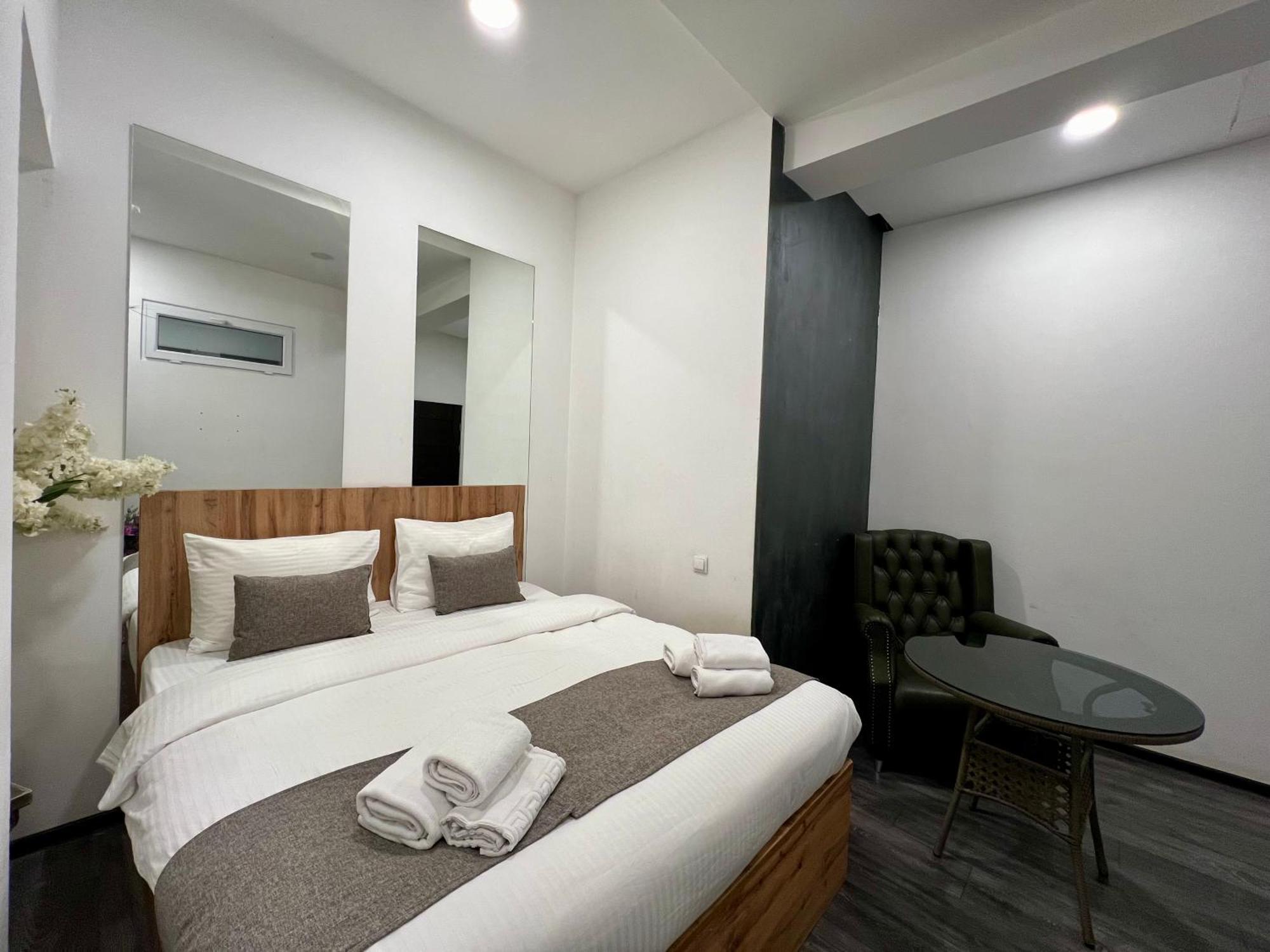 Yvn Tumanyan Apart-Hotel Jerevan Eksteriør bilde